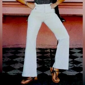 NWT Scoop Women’s Sailor Style White Jeans Size 6